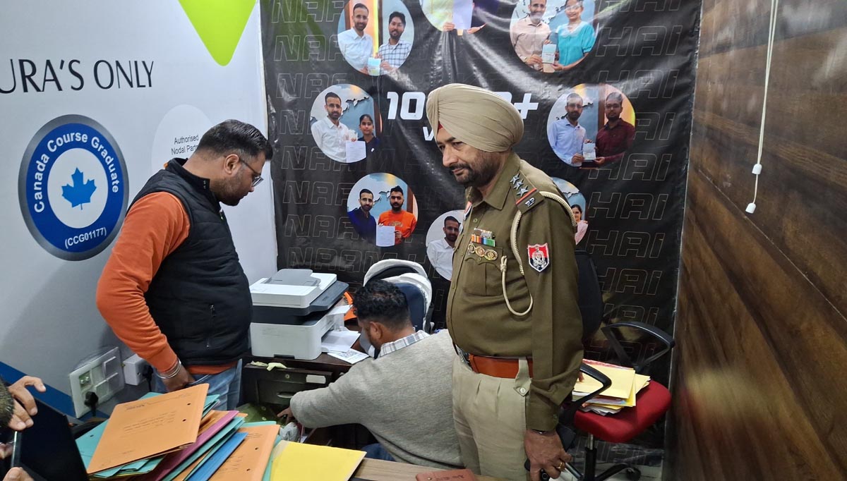 राजपुरा पुलिस ने आईईएलटीएस और इमिग्रेशन केंद्रों पर छापे मारे